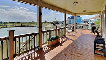 House (3 Bedrooms) | Property amenity