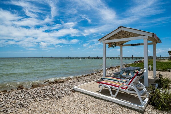 House (2 Bedrooms) | Property amenity