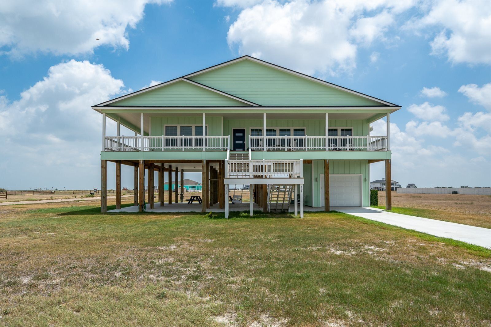 House (3 Bedrooms) | Property amenity