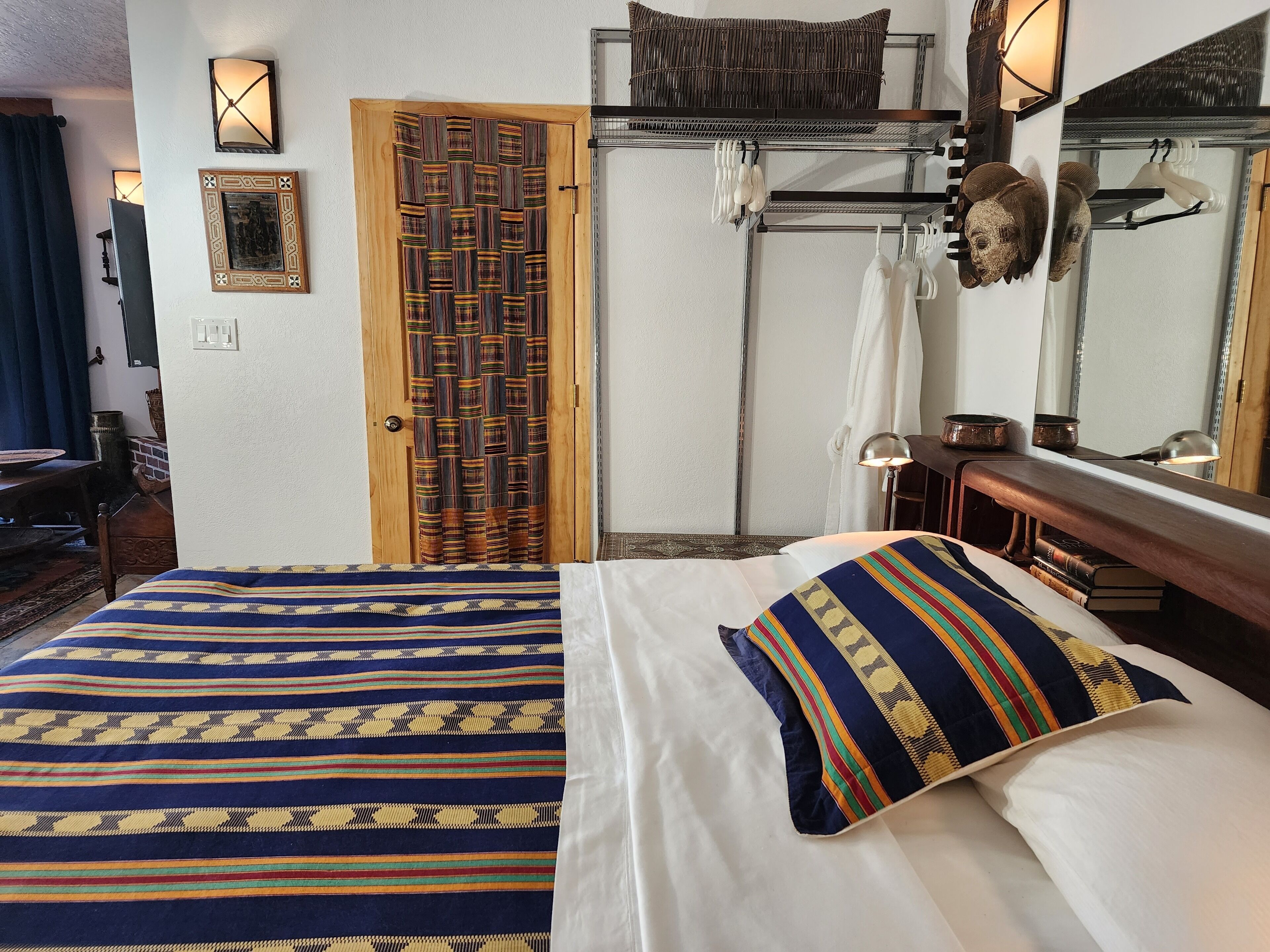 1 chambre, bureau, fer et planche à repasser, Wi-Fi gratuit