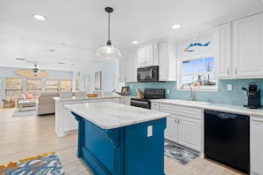 Casa (4 Bedrooms) | Servicio de la propiedad