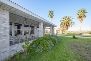 House (3 Bedrooms) | Property amenity