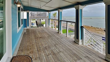House (6 Bedrooms) | Property amenity