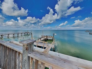 House (4 Bedrooms) | Property amenity - Frisco Flats by Miss Kitty’s (Rockport)