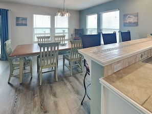 House (4 Bedrooms) | Property amenity - Frisco Flats by Miss Kitty’s (Rockport)