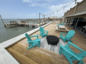 House (4 Bedrooms) | Front of property - Frisco Flats by Miss Kitty’s (Rockport)