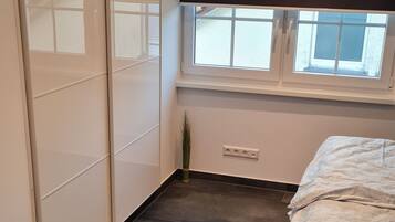 1 Schlafzimmer, Schreibtisch, Bügeleisen/Bügelbrett, kostenloses WLAN