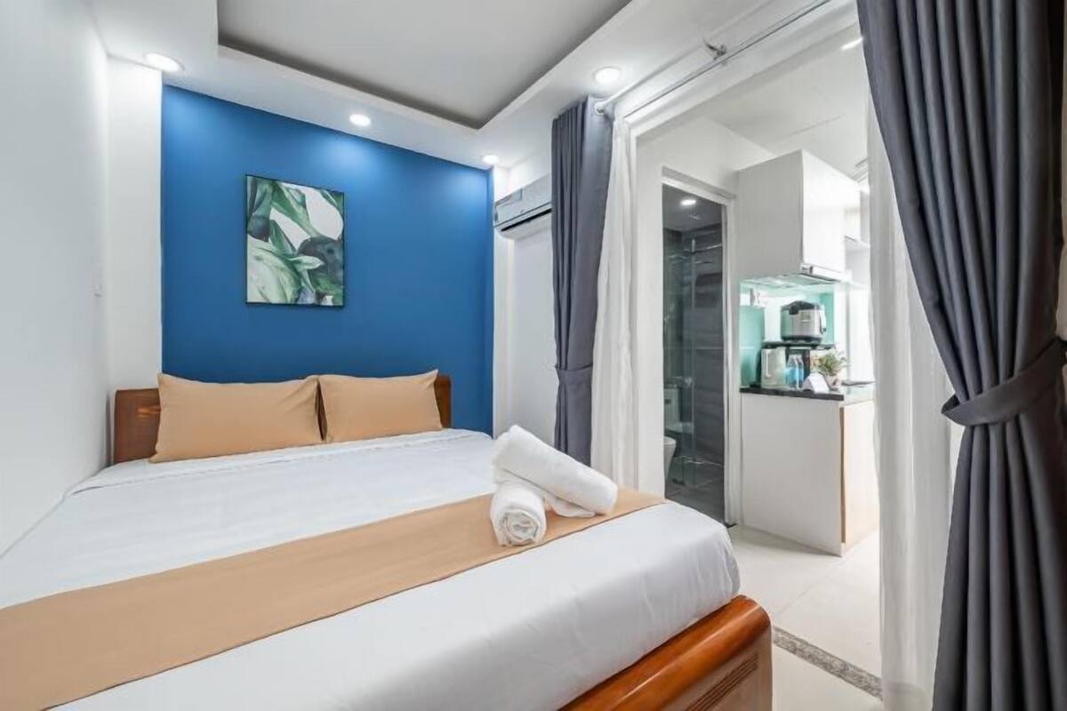 1 bedroom, desk, free WiFi, bed sheets