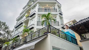 Fachada de la propiedad