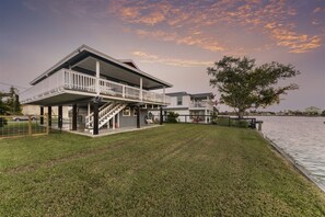 House (2 Bedrooms) | Property amenity - Bayside Blessing by Miss Kitty’s (Rockport)