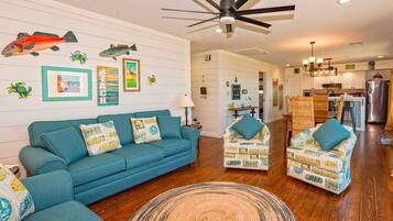 House, Multiple Beds, Patio | Living area | 40-inch TV with digital channels