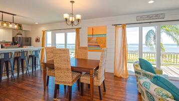 House, Multiple Beds, Patio | Dining