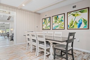 Casa (4 Bedrooms) | Servicio de la propiedad