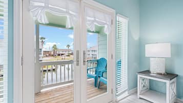 Condo (2 Bedrooms) | Vista frontal de la propiedad
