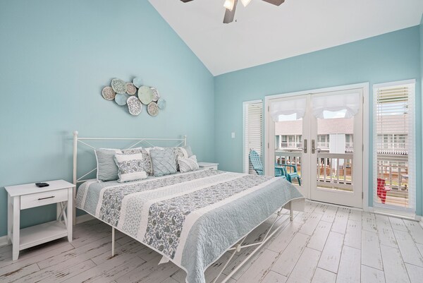 Coastal Bliss By Miss Kitty’s - Rockport, TX