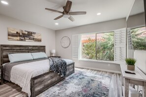 2 bedrooms, iron/ironing board, free WiFi, bed sheets