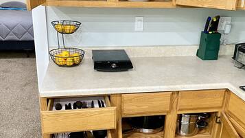 Fridge, microwave, stovetop, toaster