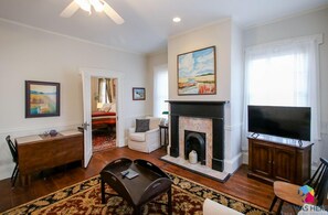 Grand Apartment | Living area