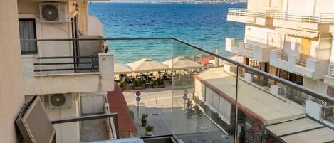Triple Room | Terrace/patio