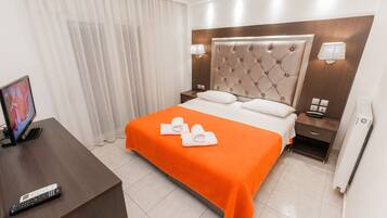 Kahden hengen executive-huone | Tallelokero huoneessa, silitysrauta/-lauta, ilmainen Wi-Fi