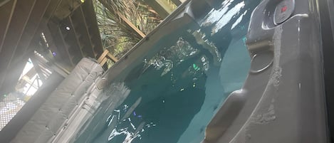 泳池