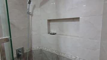 Minibar, laptop workspace, soundproofing, free WiFi
