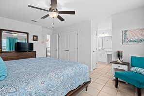 Condo, Multiple Beds, Balcony (#307 - Baydreaming - No Pets Allowed) | 3 bedrooms, individually decorated, individually furnished, free WiFi