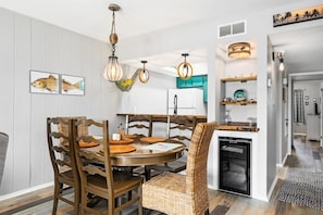 Condo (3 Bedrooms) | Property amenity