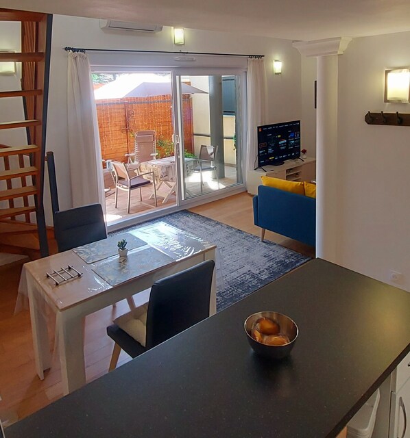 Interior - Outbuilding Duplex 50 M2 classified 3*. (Gréoux-les-Bains)