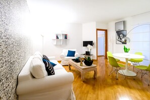 Luxury Apartment | Living area - Niparè Suite (Naples)