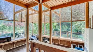 Executive House | Terrace/patio