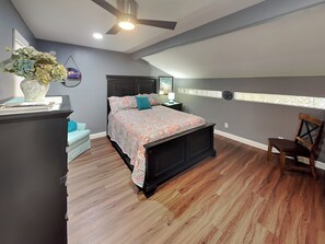 Condo (2 Bedrooms) | Property amenity
