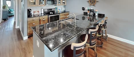 Condo (2 Bedrooms) | Property amenity