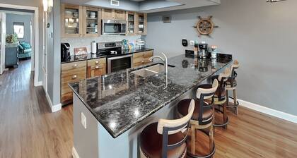 Kontiki Bayfront by Miss Kitty’s