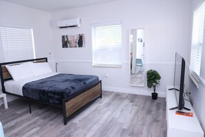 1 Schlafzimmer, Bügeleisen/Bügelbrett, kostenloses WLAN, Bettwäsche