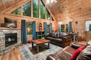Smart TV, chimenea y futbolito 