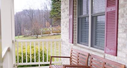 NEW! Enjoy Mountain View and private lake from your home in Laurel Highlands!