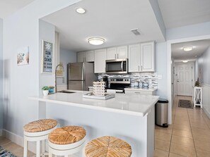 Condo, 1 Queen Bed with Sofa bed, Bay View (#309 - Pets) | Private kitchen