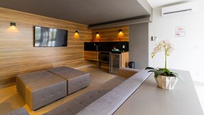 Living area - Kazanoah - Jacques Pilon (São Paulo)