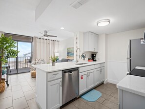 Condo, 1 King Bed with Sofa bed, Balcony (#311 - Pets) | Private kitchen
