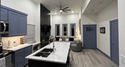 Perfectly located 2 bed/ 2 full bath/ 1 sofa bed. Near trails