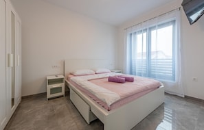 1 slaapkamer, reisbedje, gratis wifi, beddengoed