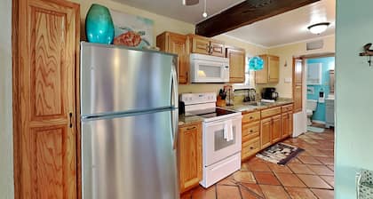 Sun Harbor Cottages