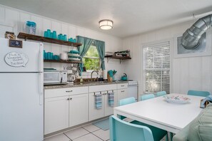 Condo, Multiple Beds (#10 - Pets) | Private kitchen - Sun Harbor Cottages by Miss Kitty’s (Rockport)