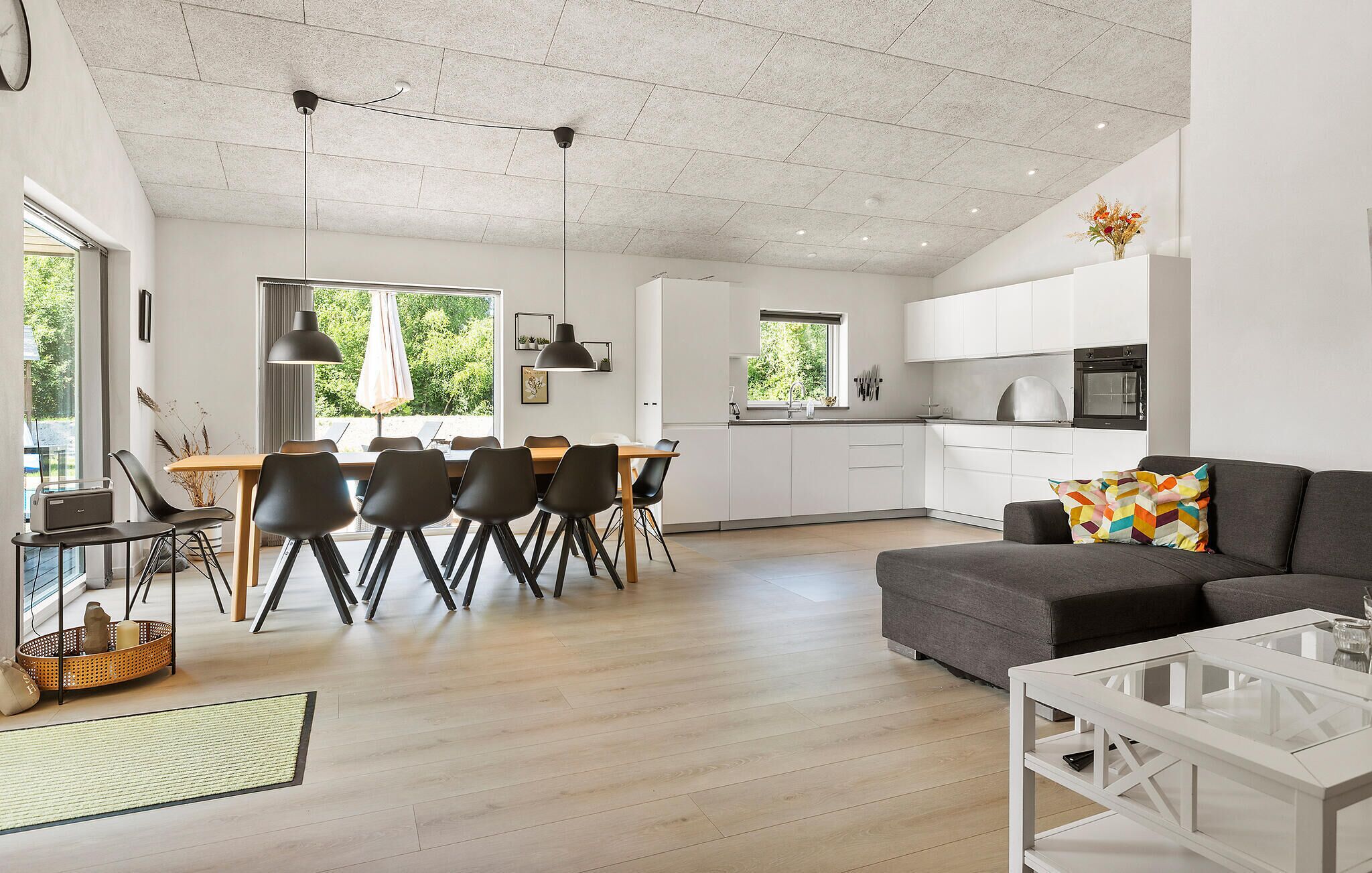 TV connectée, table de tennis de table