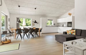 Smart-TV, Tischtennisplatte