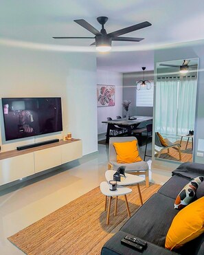 Smart TV, stereo - Relax in this quiet and elegant space. Weekly discount - 5% (Santiago De Los Caballeros)