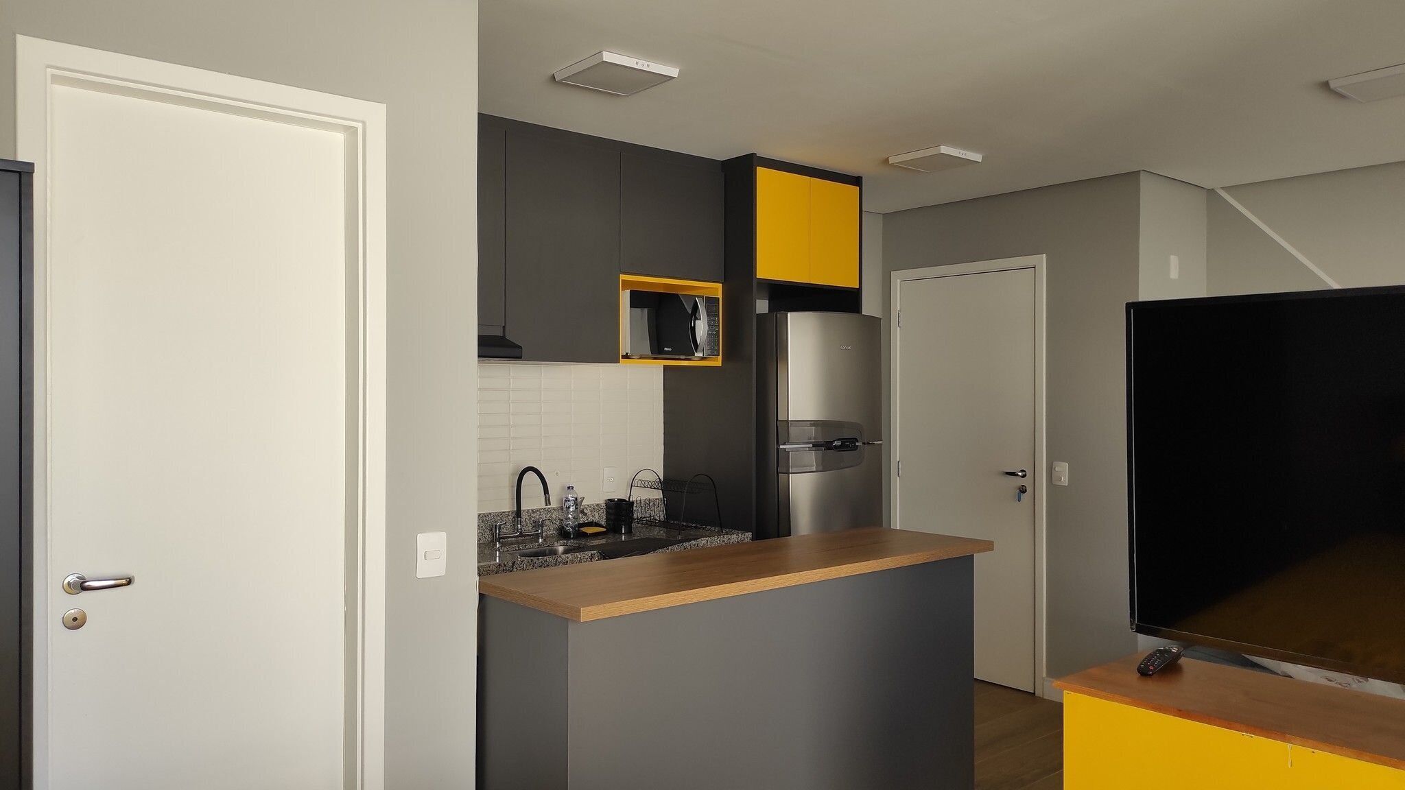 Estúdio | Cozinha privada | Micro-ondas, cooktop, forno com torradeira