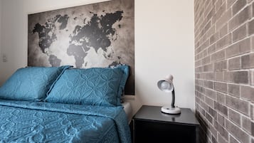 Estúdio | Individualmente decorados, espaço de trabalho para notebook