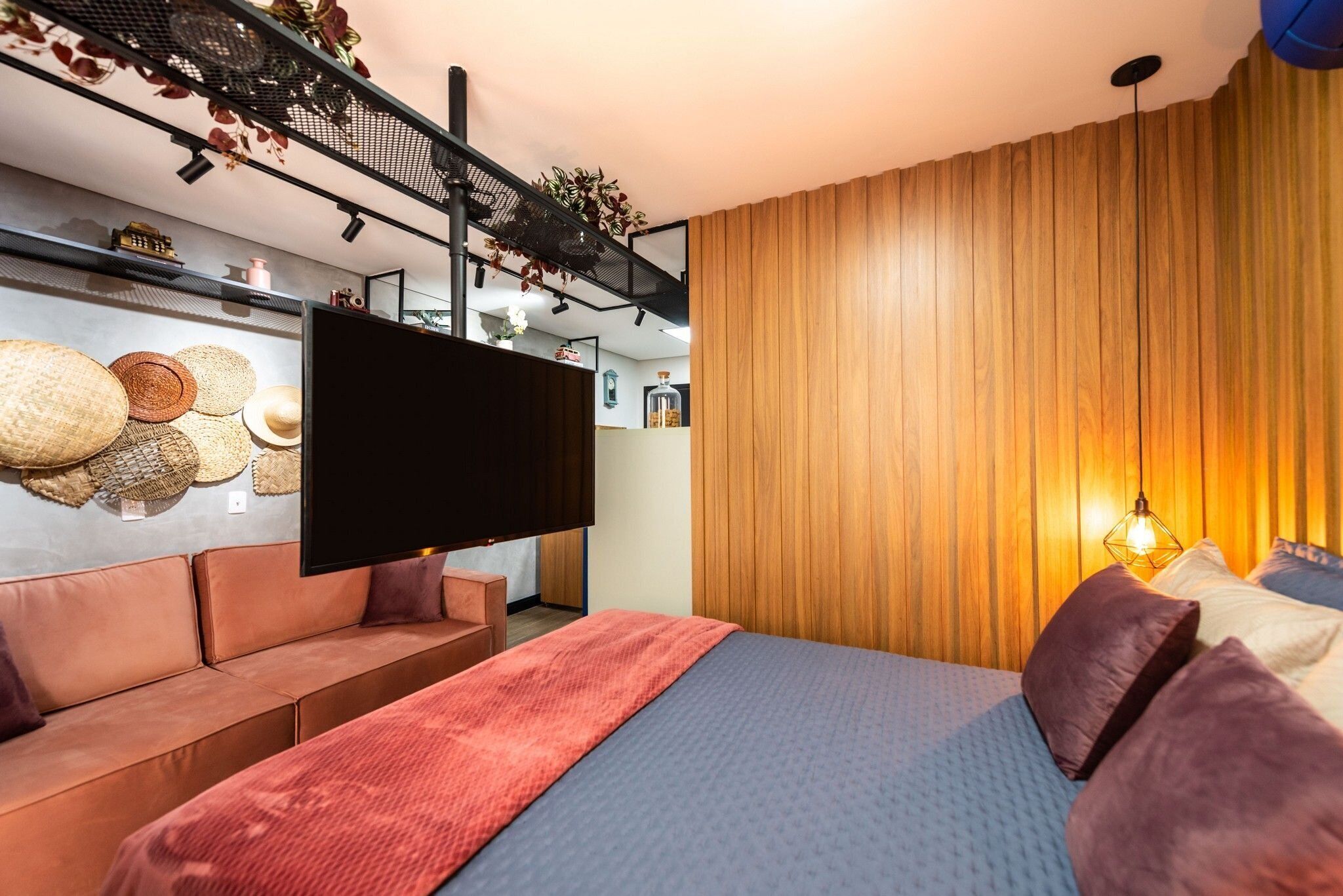 Basic Studio | Individually decorated, laptop workspace, blackout drapes, free WiFi